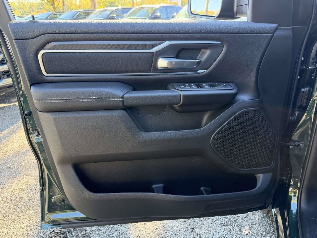 2027 RAM Ram 1500 RAM 1500 BIG HORN CREW CAB 4X4 5'7' BOX