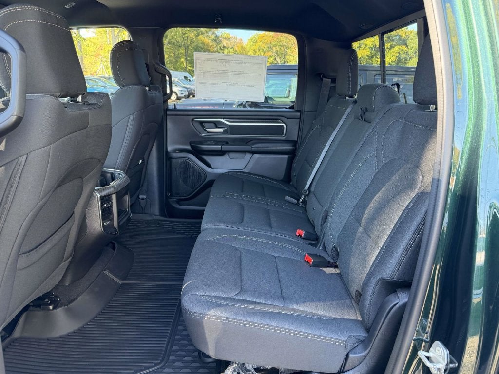 2027 RAM Ram 1500 RAM 1500 BIG HORN CREW CAB 4X4 5'7' BOX