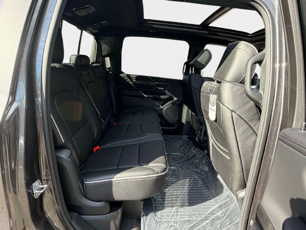 2027 RAM Ram 1500 RAM 1500 LIMITED CREW CAB 4X4 5'7' BOX