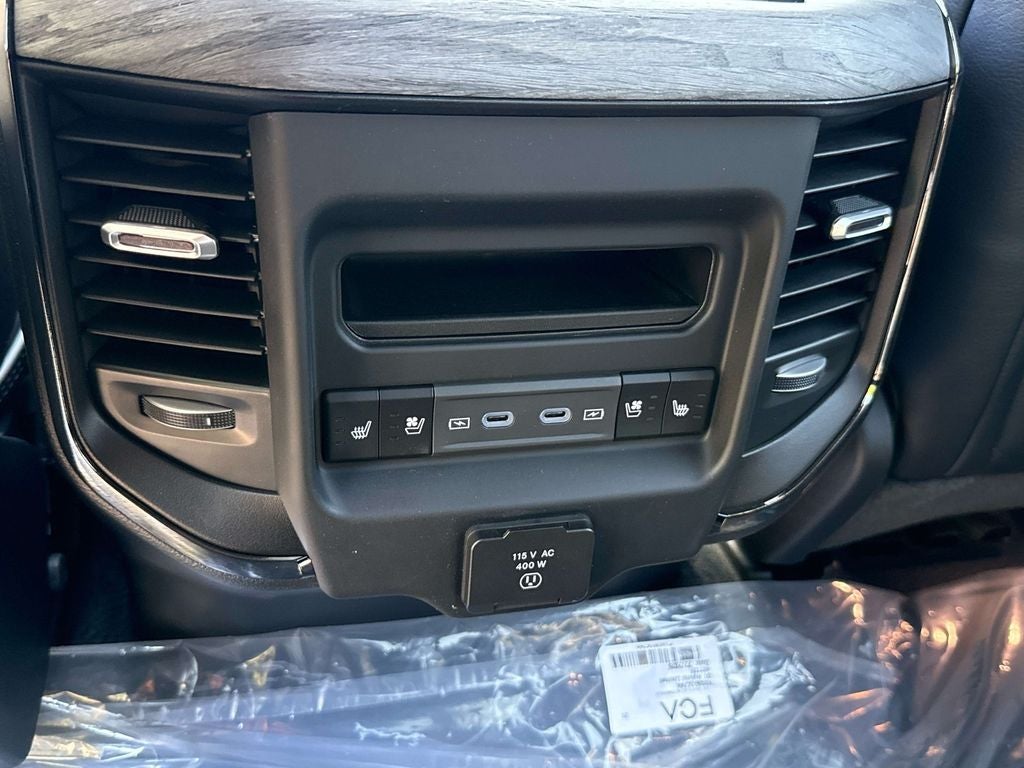 2027 RAM Ram 1500 RAM 1500 LIMITED CREW CAB 4X4 5'7' BOX