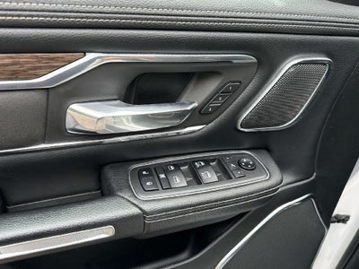 2019 RAM 1500 Laramie Crew Cab 4x4 5'7' Box