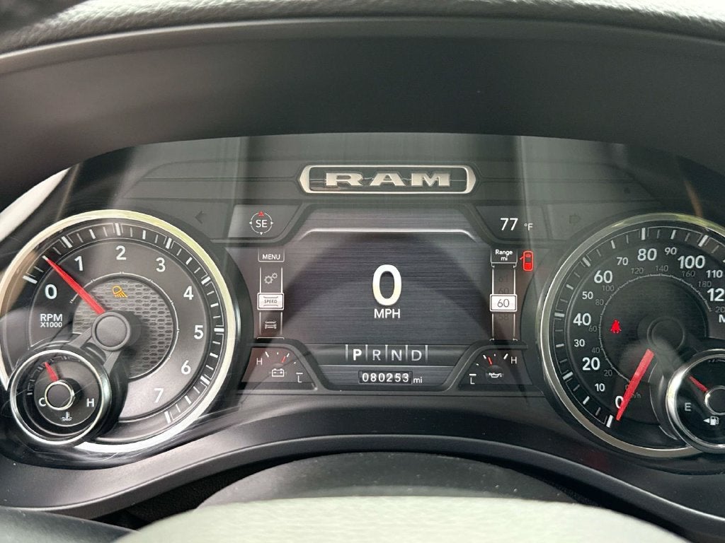 2019 RAM 1500 Laramie Crew Cab 4x4 5'7' Box