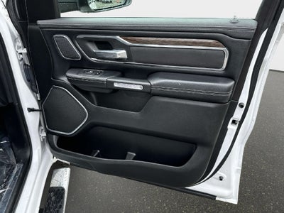 2019 RAM 1500 Laramie Crew Cab 4x4 5'7' Box