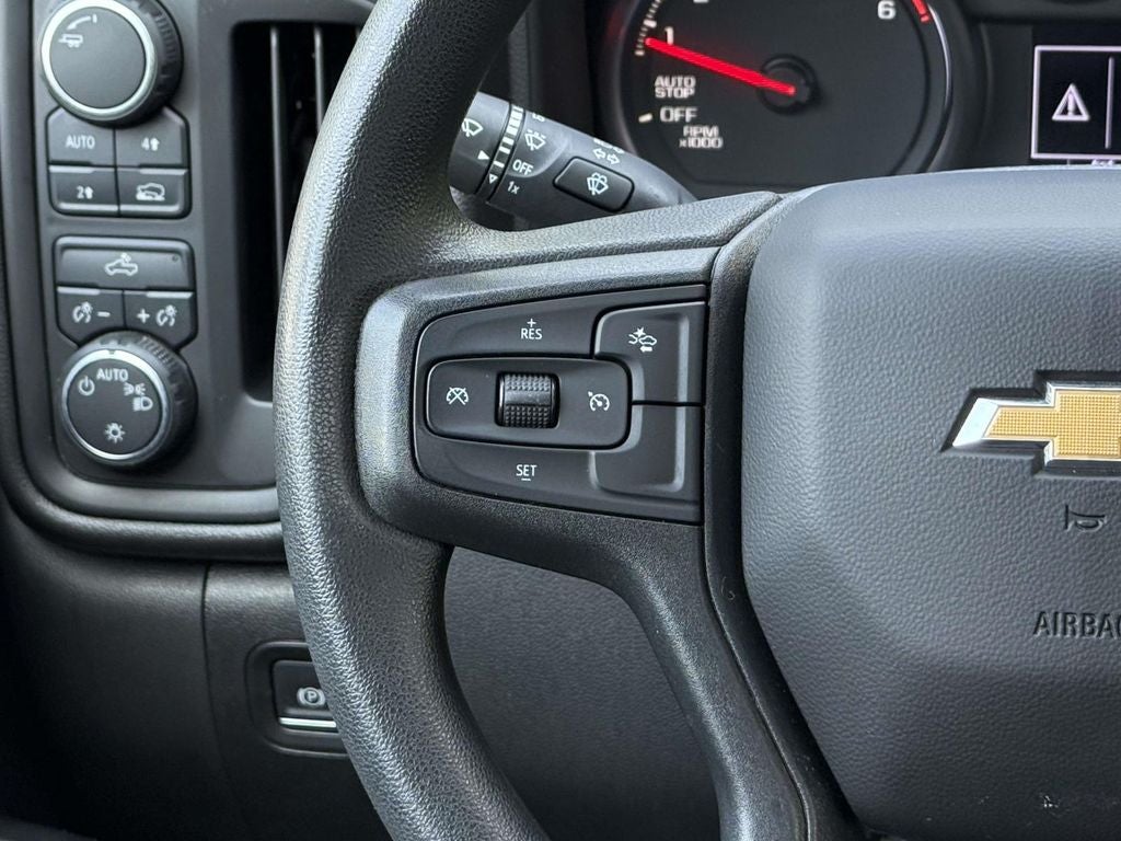 2026 Chevrolet Silverado 1500 4WD Crew Cab Short Bed Custom