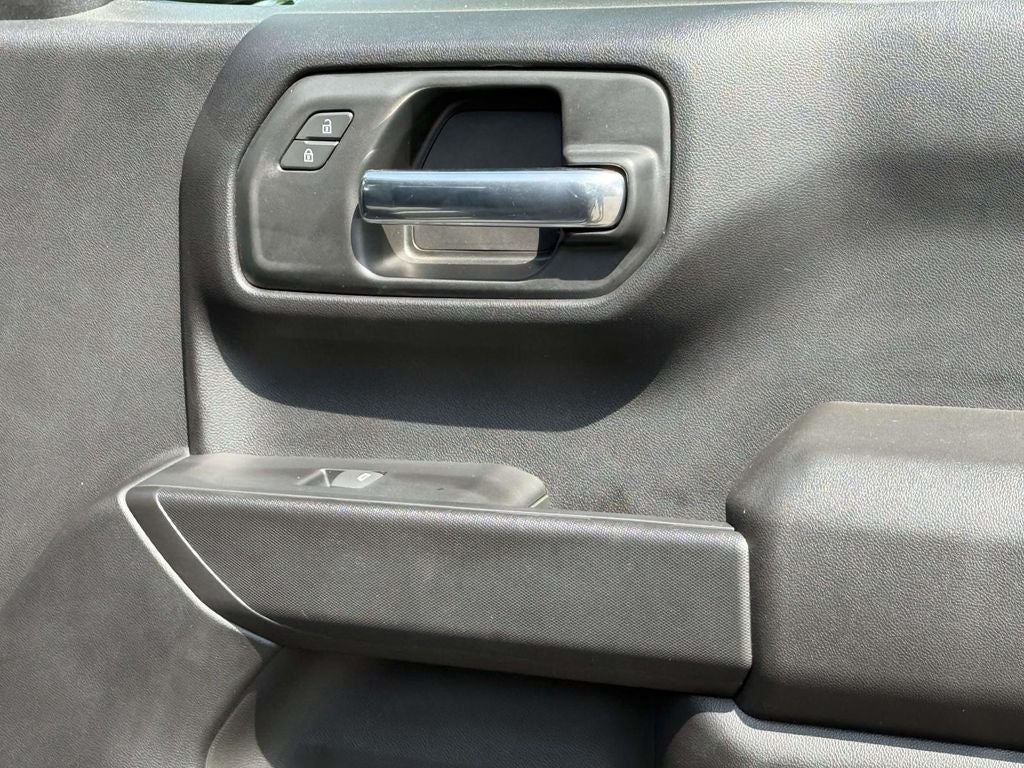 2026 Chevrolet Silverado 1500 4WD Crew Cab Short Bed Custom