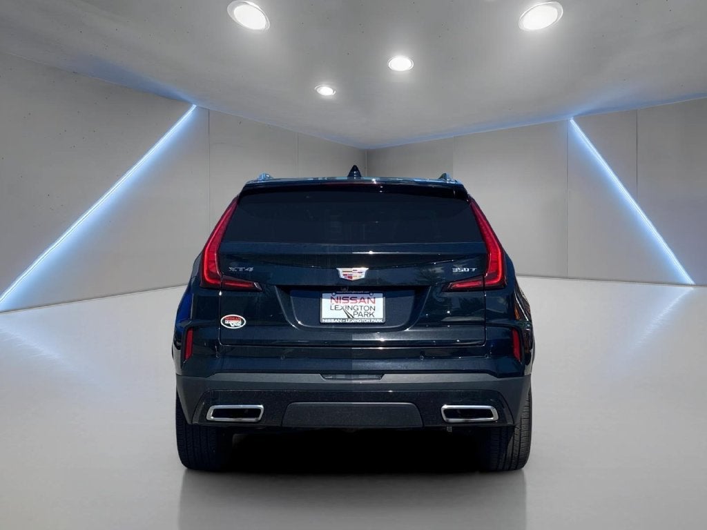 2025 Cadillac XT4 FWD Premium Luxury