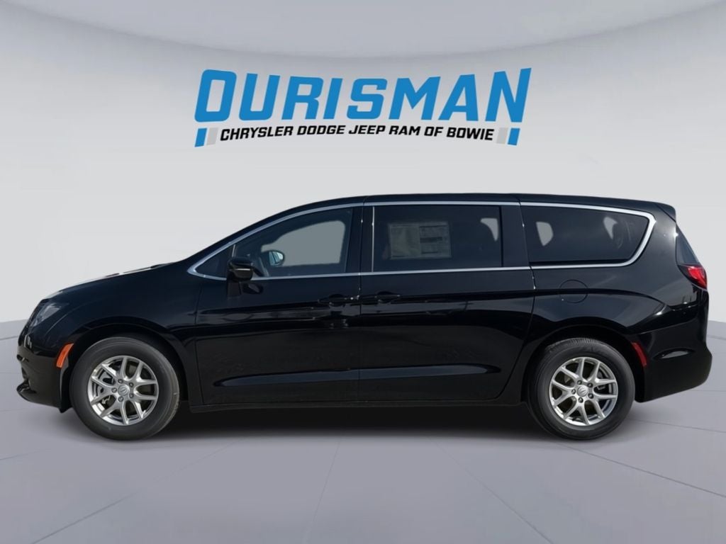 2026 Chrysler Voyager LX