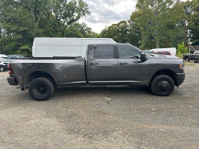 2024 RAM 3500 Laramie Crew Cab 4x4 8' Box