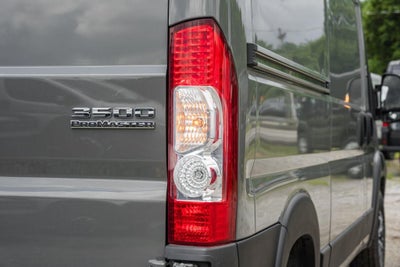2025 RAM ProMaster 3500 Cargo Van SLT Low Roof 136' WB