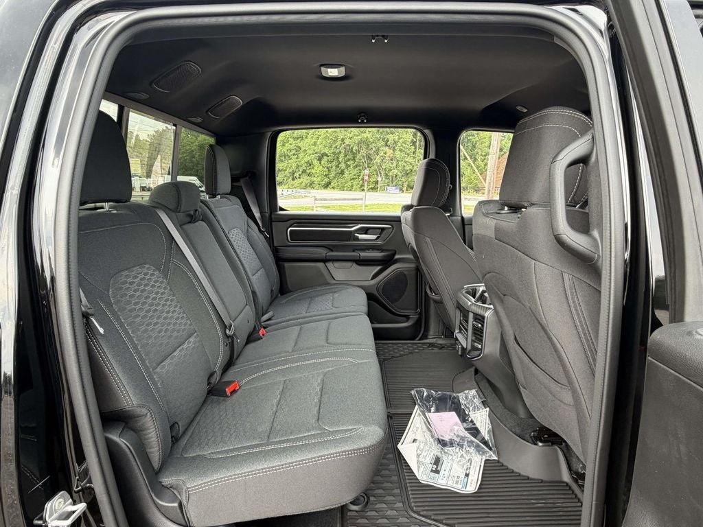 2026 RAM 1500 Big Horn Crew Cab 4x4 5'7' Box