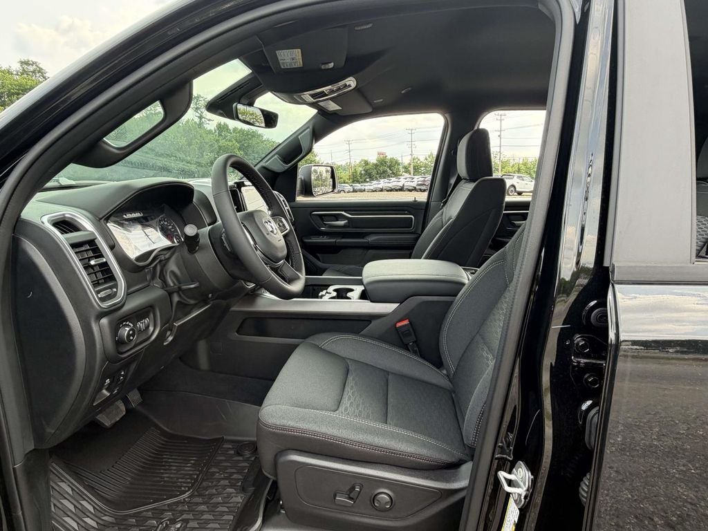 2026 RAM 1500 Big Horn Crew Cab 4x4 5'7' Box
