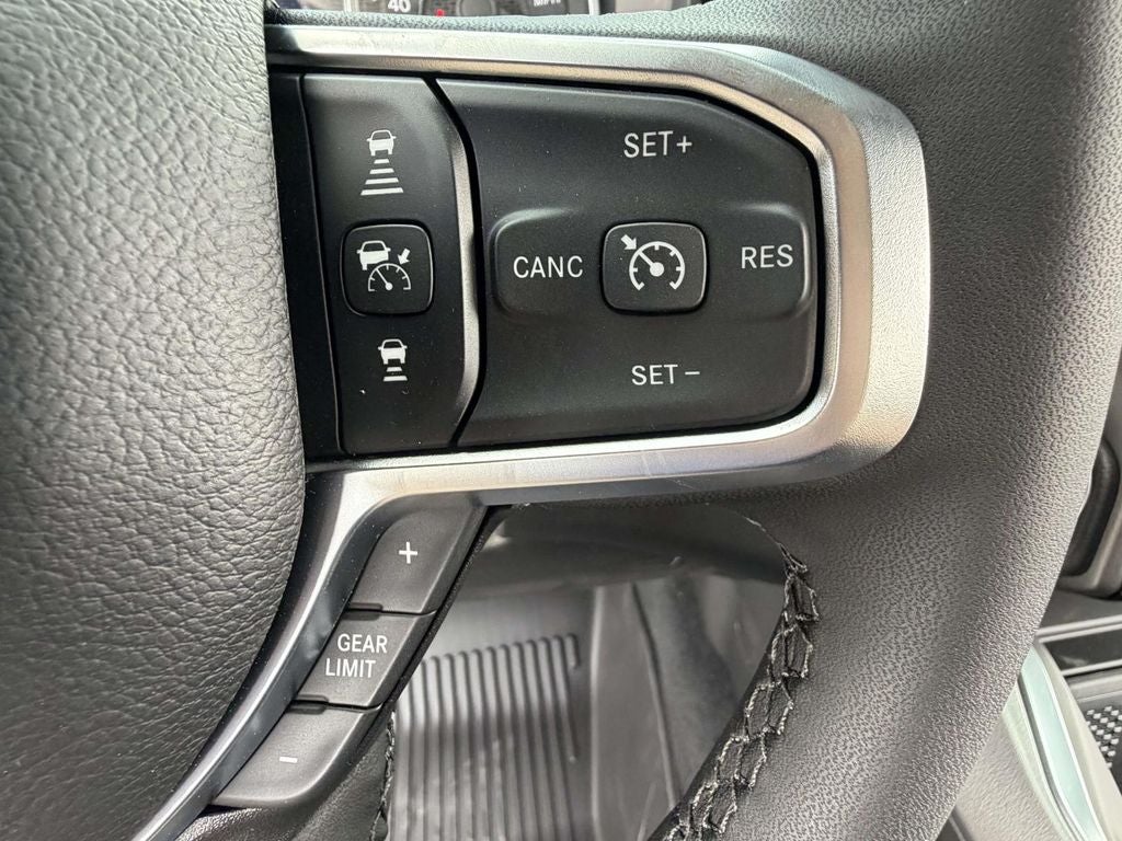 2026 RAM 1500 Big Horn Crew Cab 4x4 5'7' Box