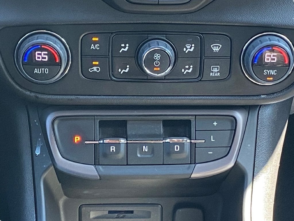 2023 GMC Terrain AWD AT4
