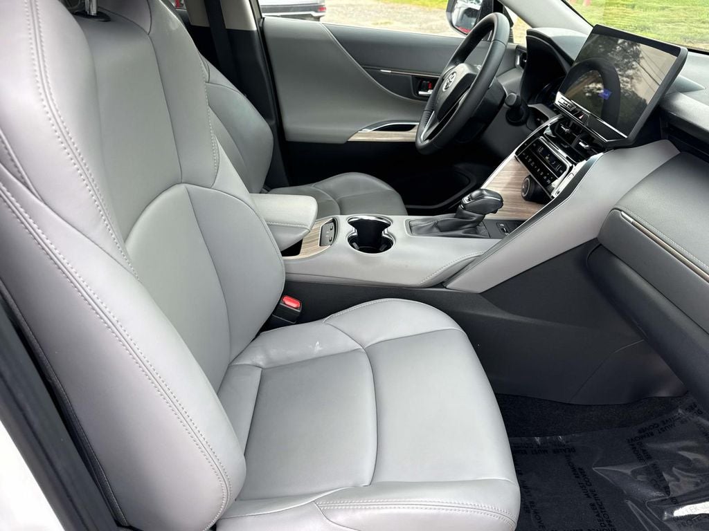 2023 Toyota Venza XLE