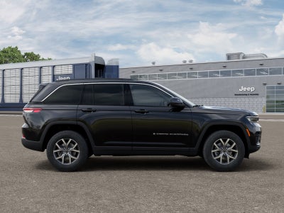 2027 Jeep Grand Cherokee GRAND CHEROKEE LAREDO 4X4